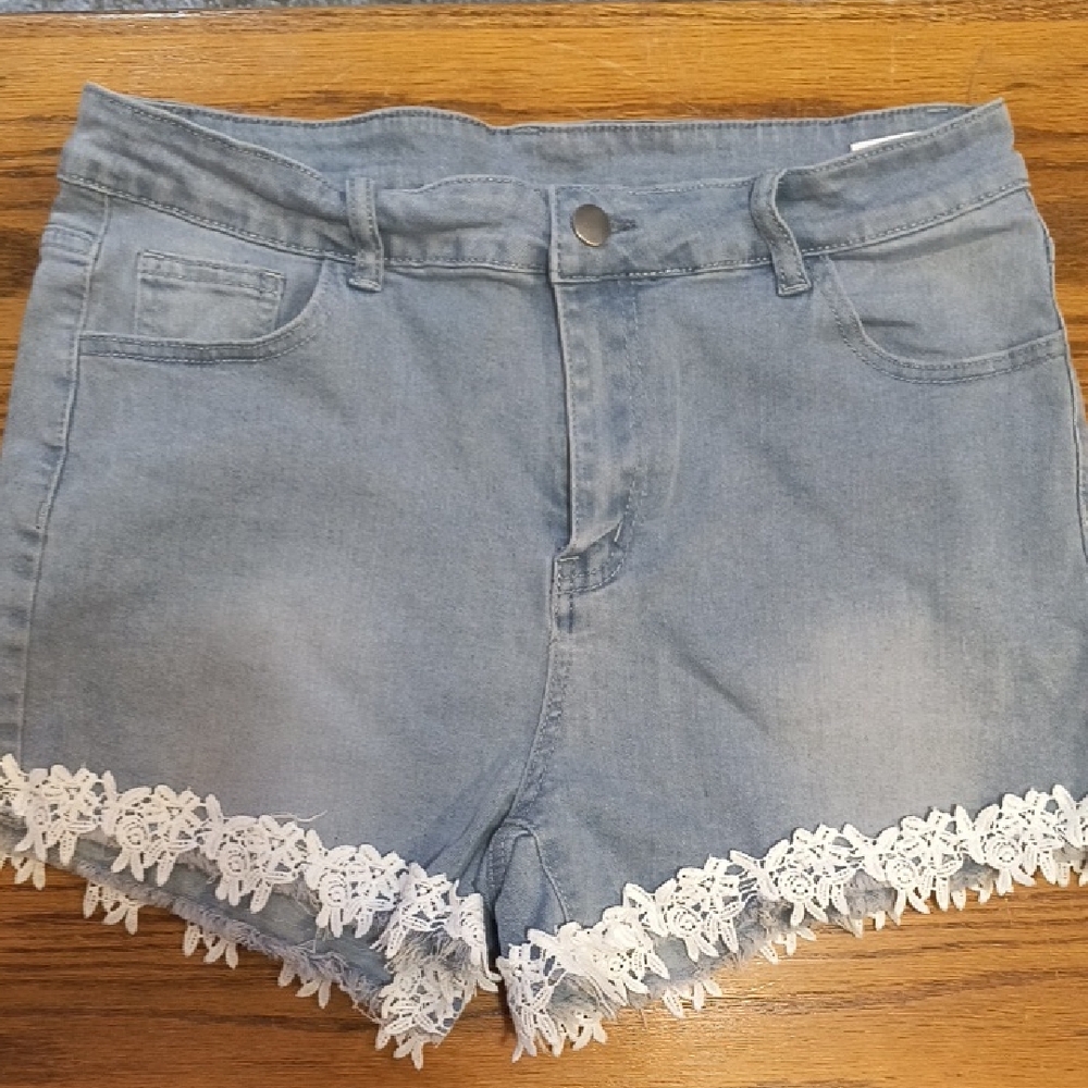 Women's Light Blue Jean Shorts with Lace Trim XL (33" waist)